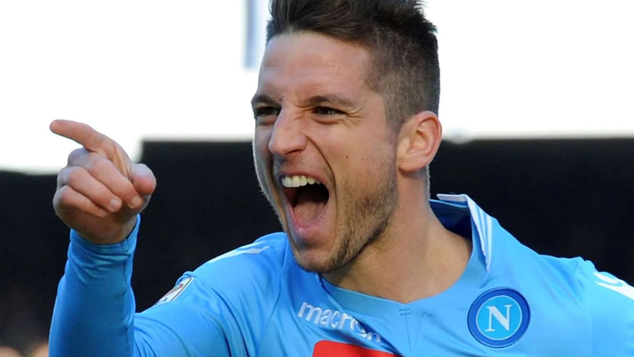 Дріс Мертенс врятував "Наполі" від ганьби /forzaitalianfootball.com