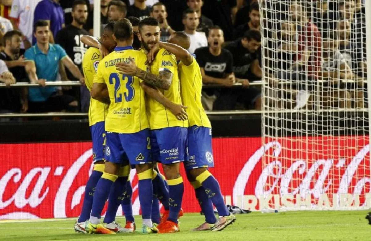 Игроки "Лас-Пальмас" празднуют гол / Marca