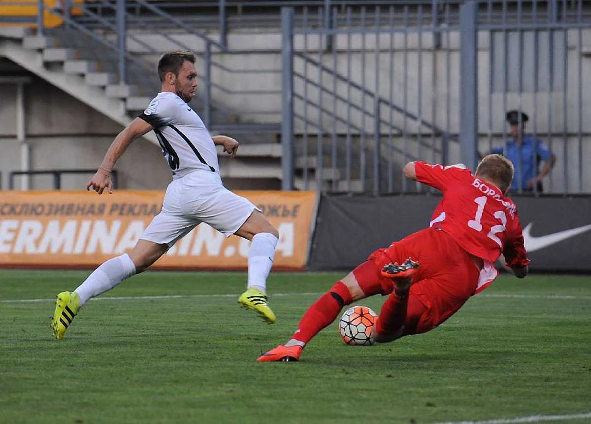 Караваев неожиданно покинул сборную