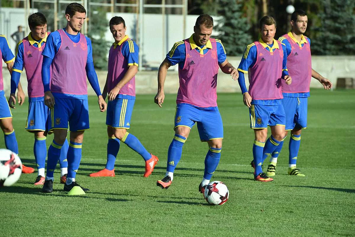 "Синьо-жовті" / ФФУ