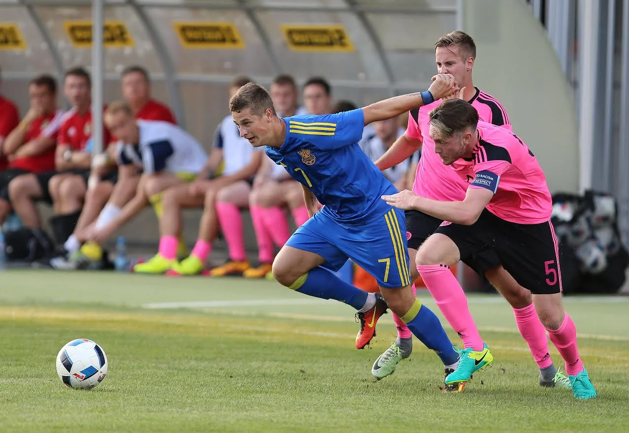 Блізніченко тікає від суперників / ФФУ