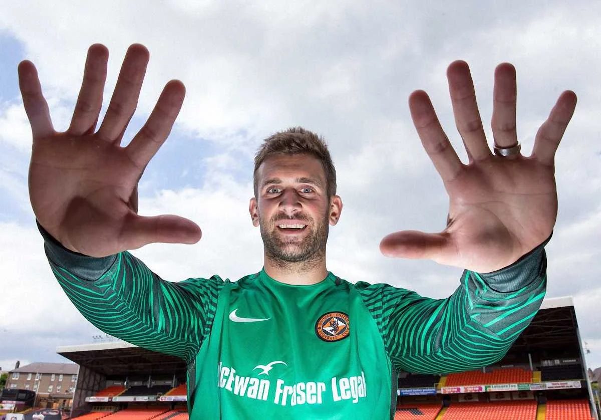 Кэемми Белл / фото News Group Newspapers Ltd