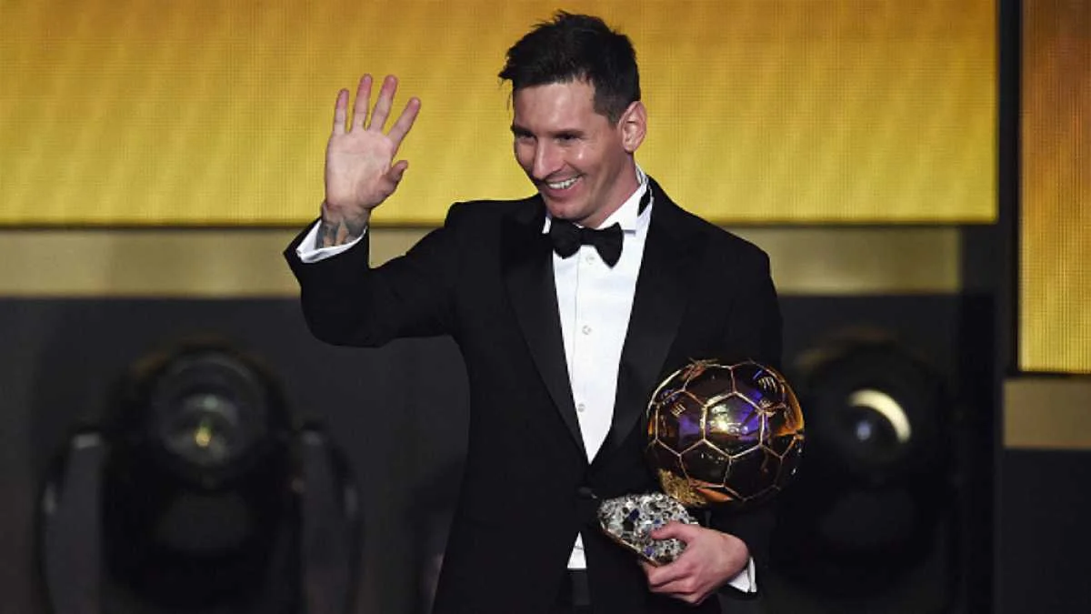 Лионель Месси с "Золотым мячом" / Getty Images