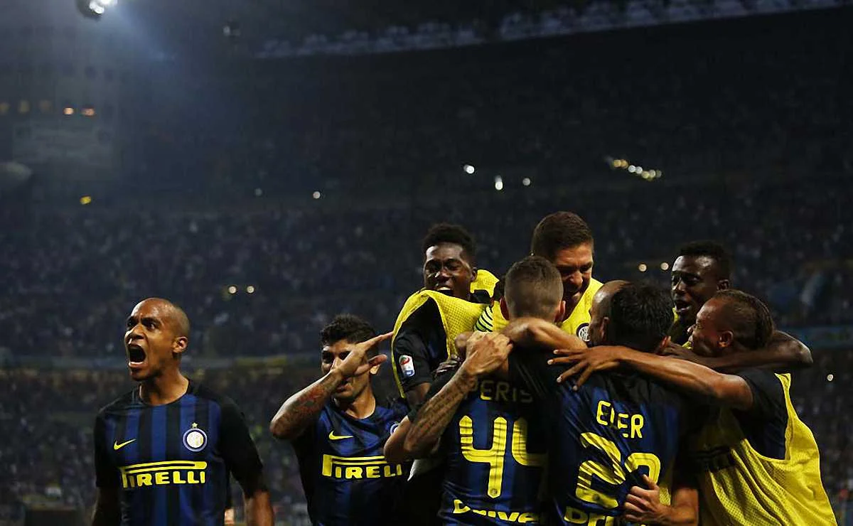 Щойно влетів другий