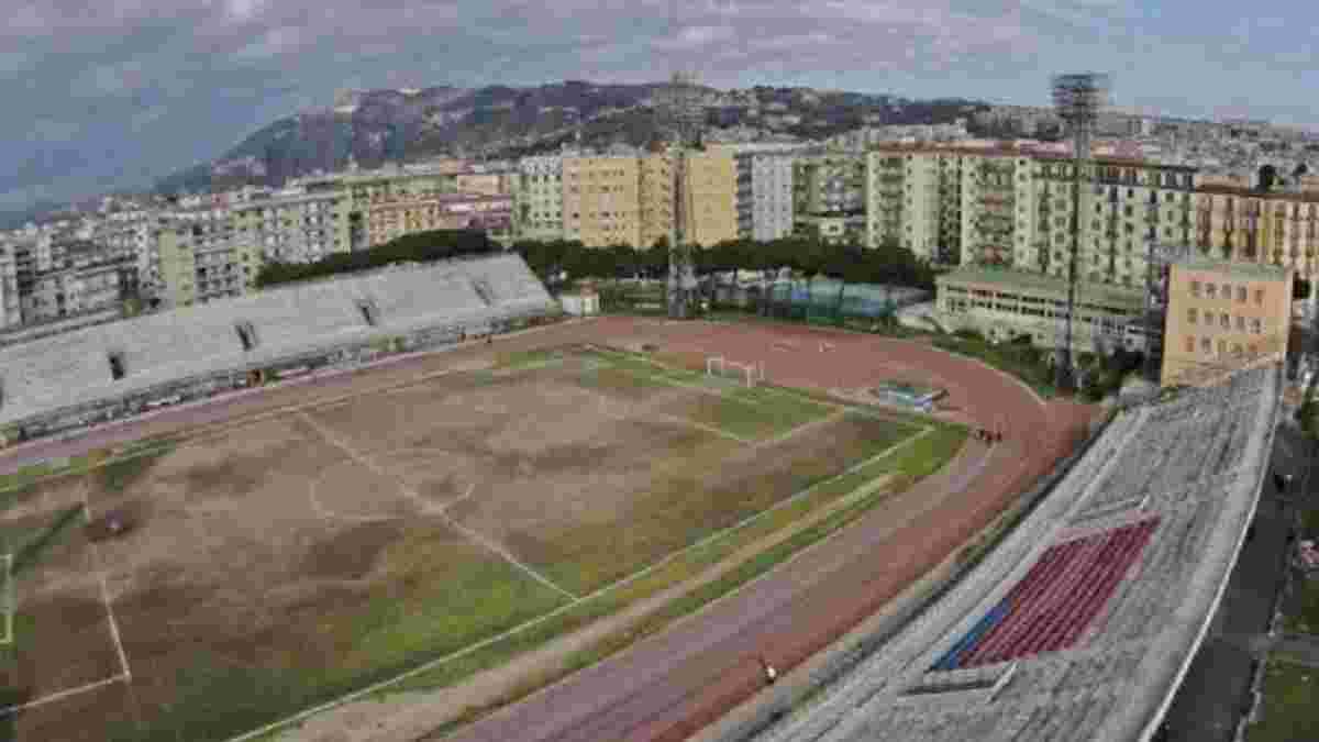 Президент "Наполи" хочет выкупить для команды ужасный стадион аматоров