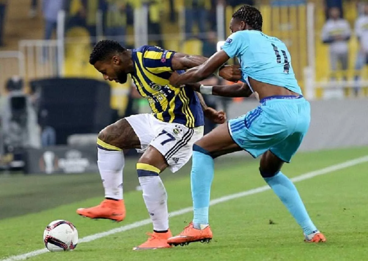 Ленс vs Бергейс / Getty Images