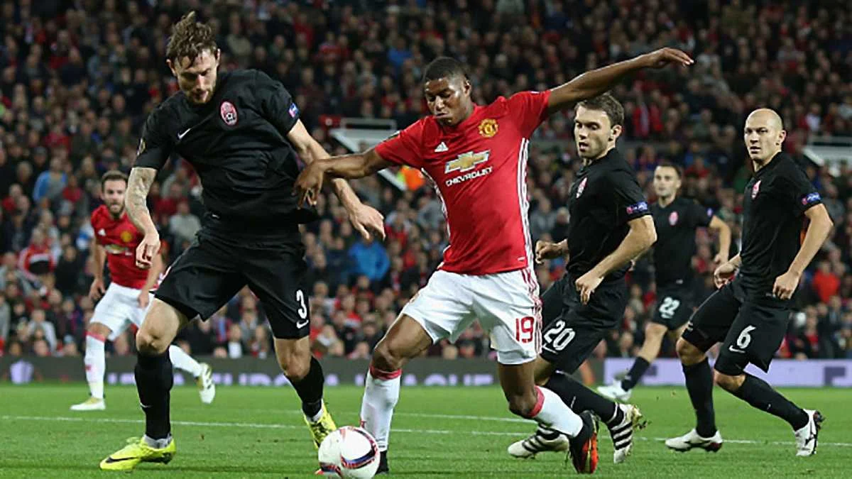 "Заря" не стала мальчиком для битья в Манчестере / Getty Images