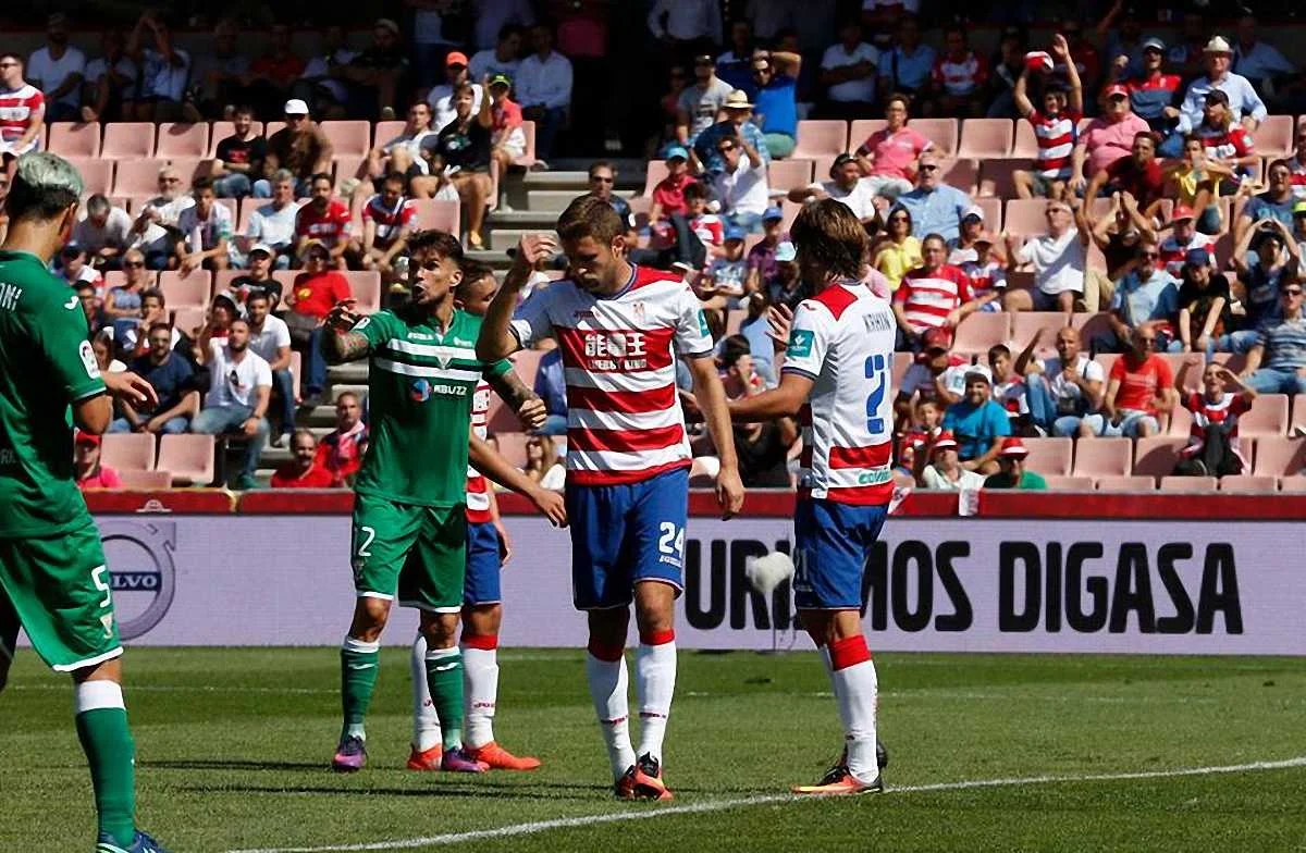 Кравець не допоміг "Гранаді" / соцмережі