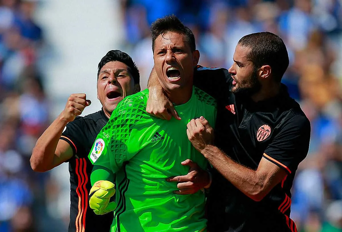 Дієго Алвес знову геройствує / фото Getty Images