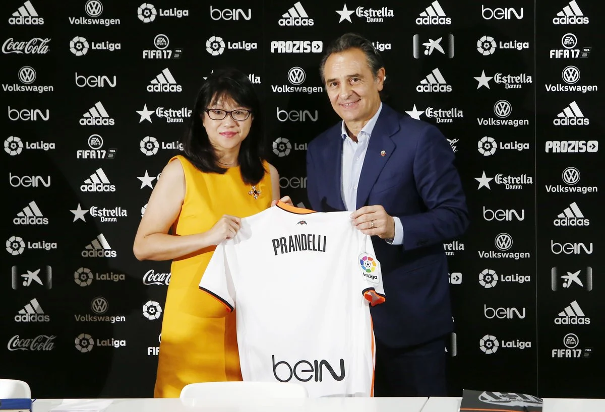 Чезаре Пранделлі представлений в якості наставника "Валенсії"