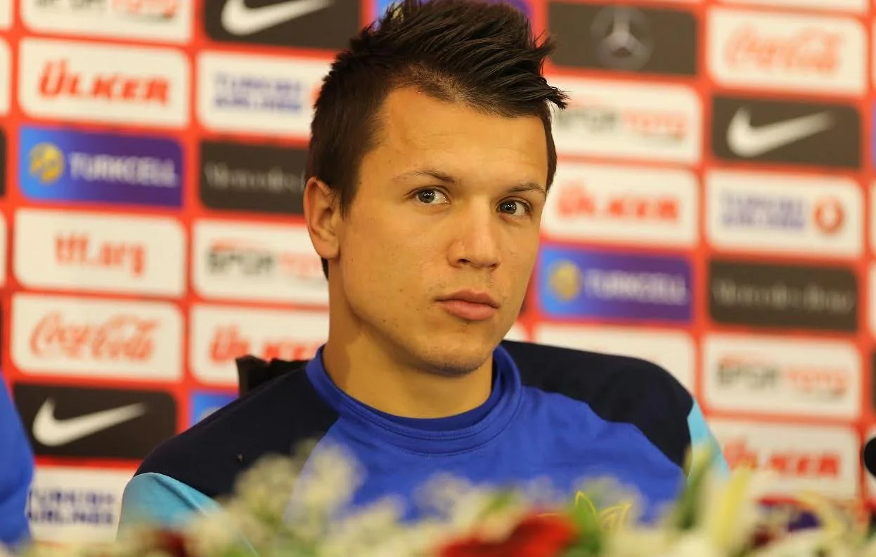 Євген Коноплянка / Є. Кравс