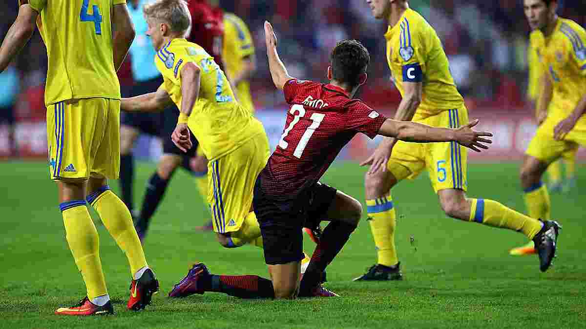 Украина стала первой за 8 лет, кто не удержал 2 гола преимущества над Турцией