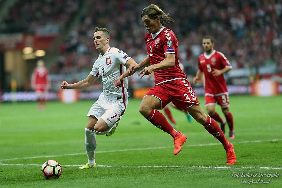 Мілік у матчі проти Данії / фото laczynaspilka.pl