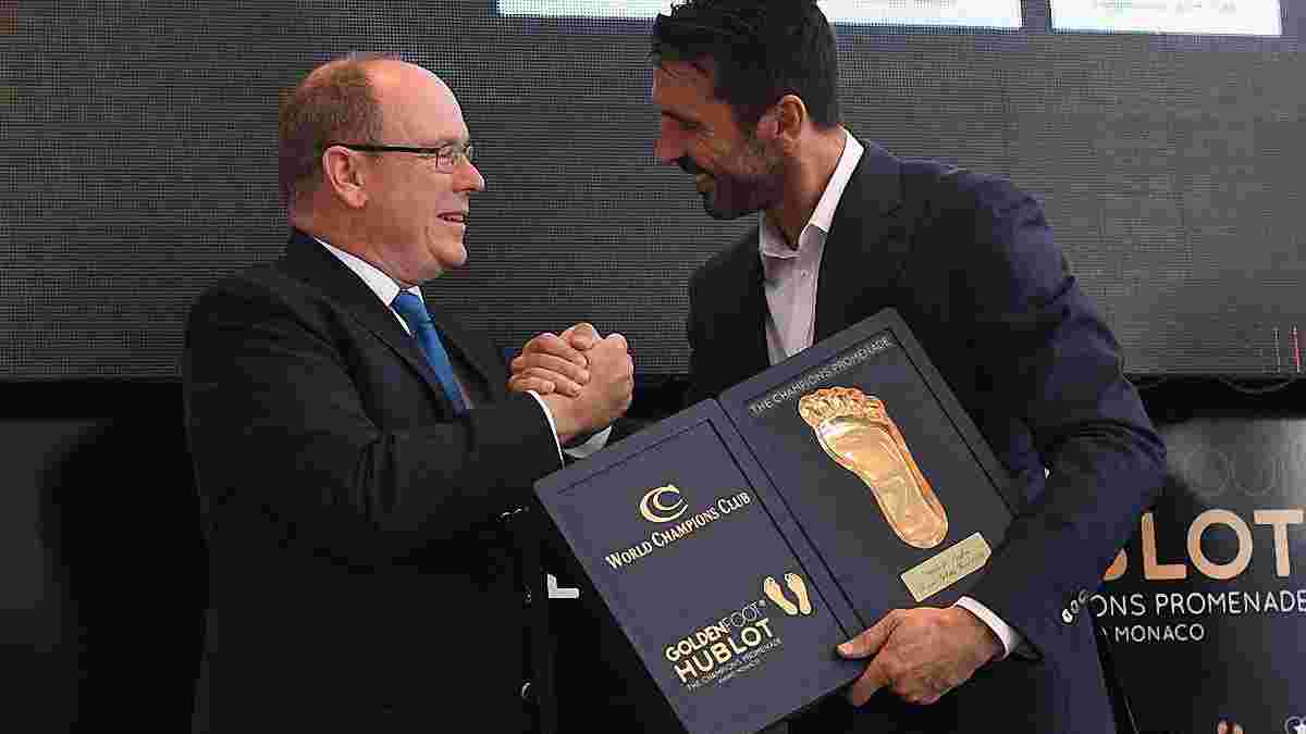 Буффон обошел Месси и Роналду и стал обладателем премии Golden Foot-2016