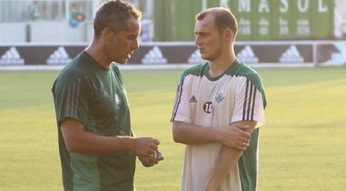 Роман Зозуля / твиттер "Бетиса"