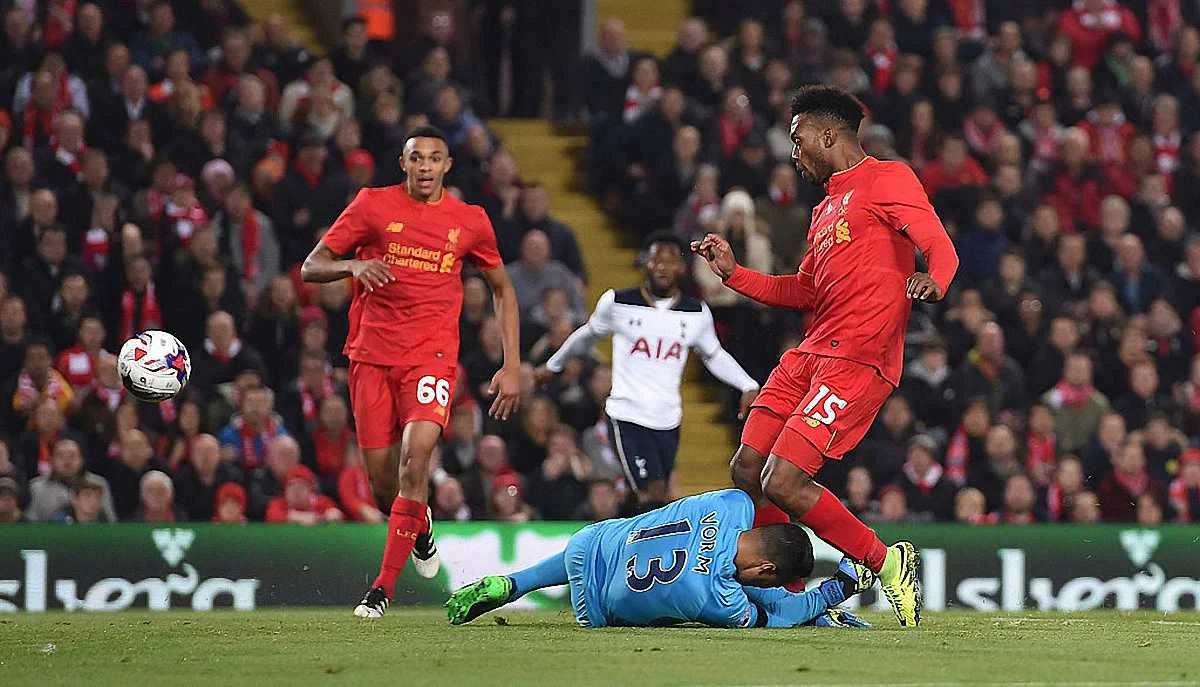 Старрідж забиває гол / Getty Images