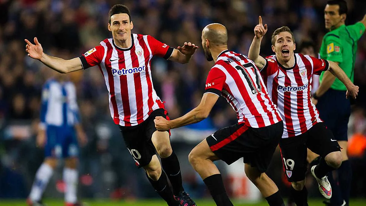 Аріц Адуріс, Мікель Ріко та Ікер Муніаїн / Getty Images