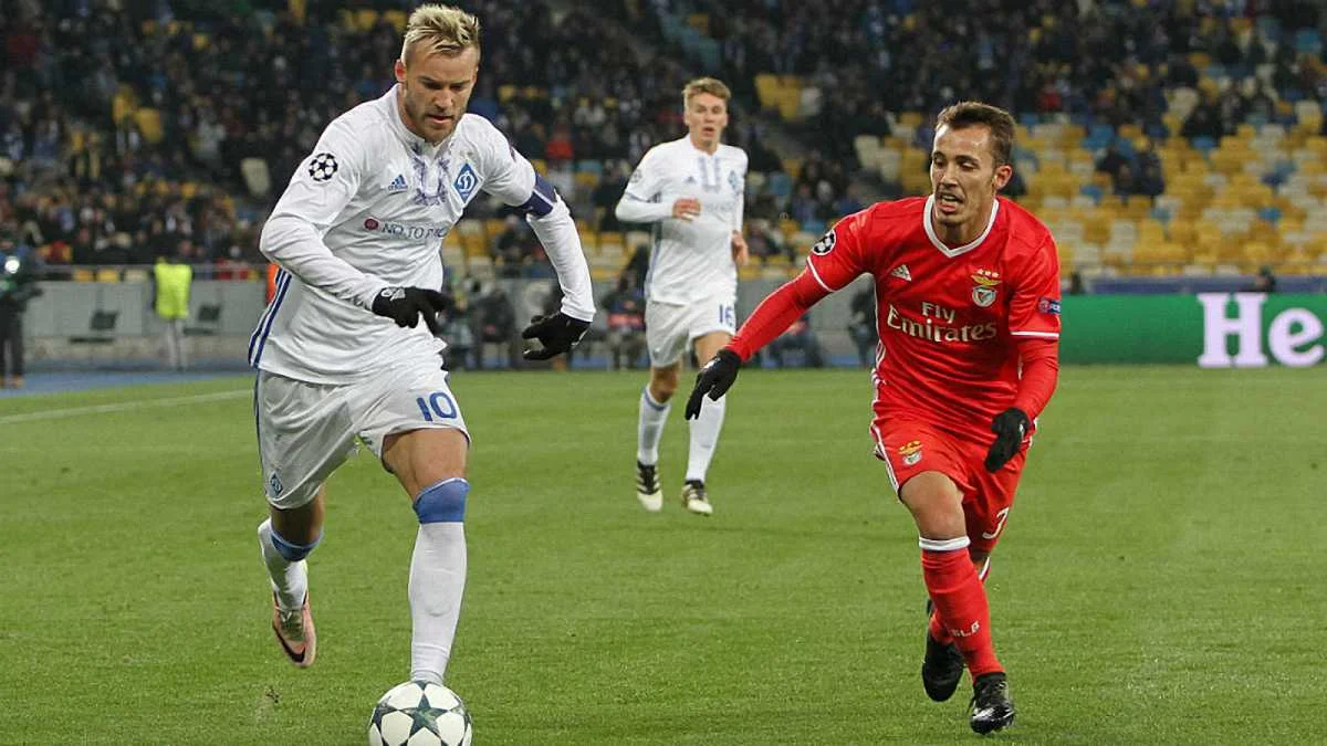 Андрій Ярмоленко у матчі з "Бенфікою" / Getty Images