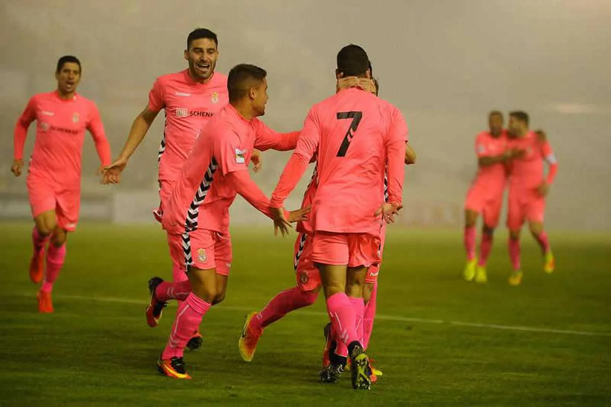 "Леонеса" празднует гол / AS