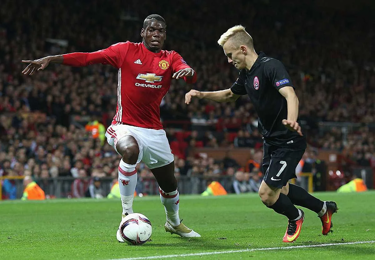 Петряк против Погба / getty images