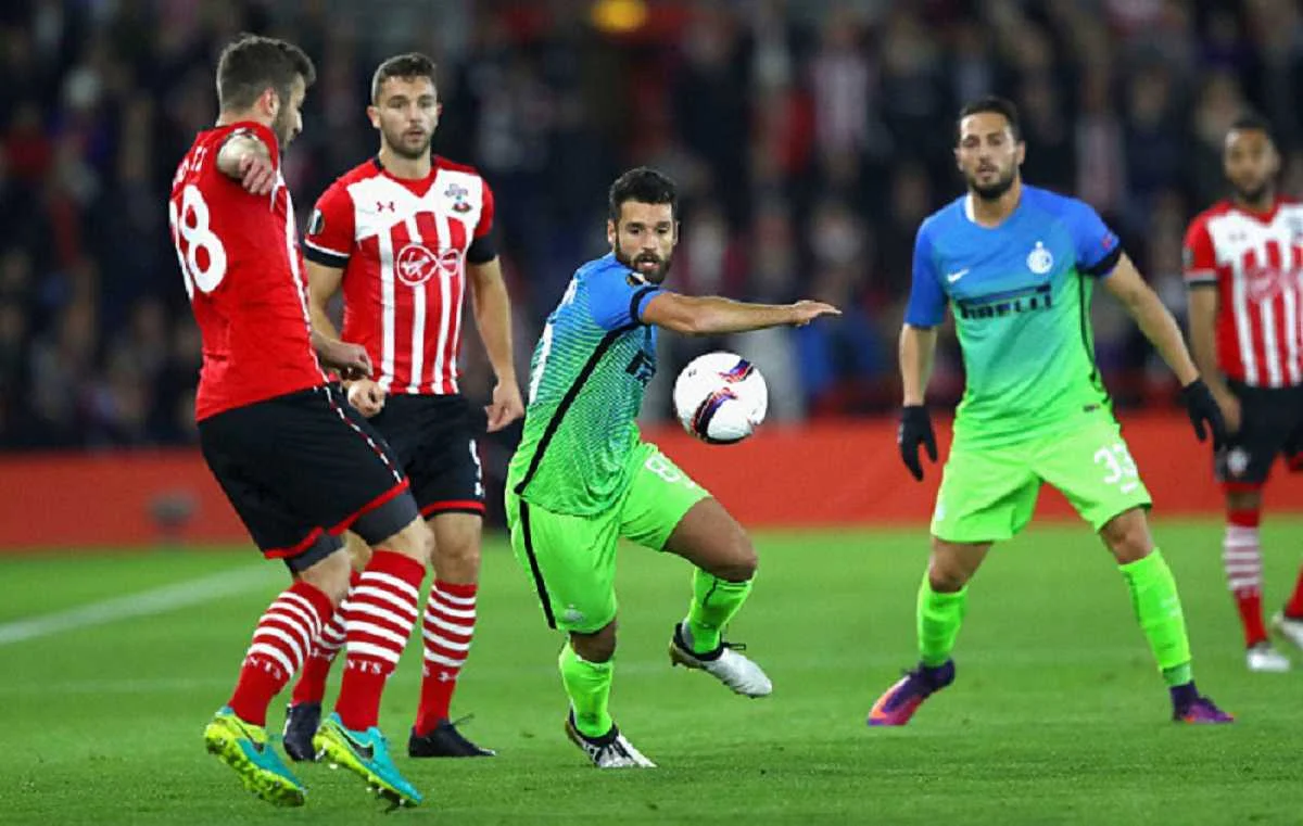 "Саутгемптон" – "Интер" / Getty Images