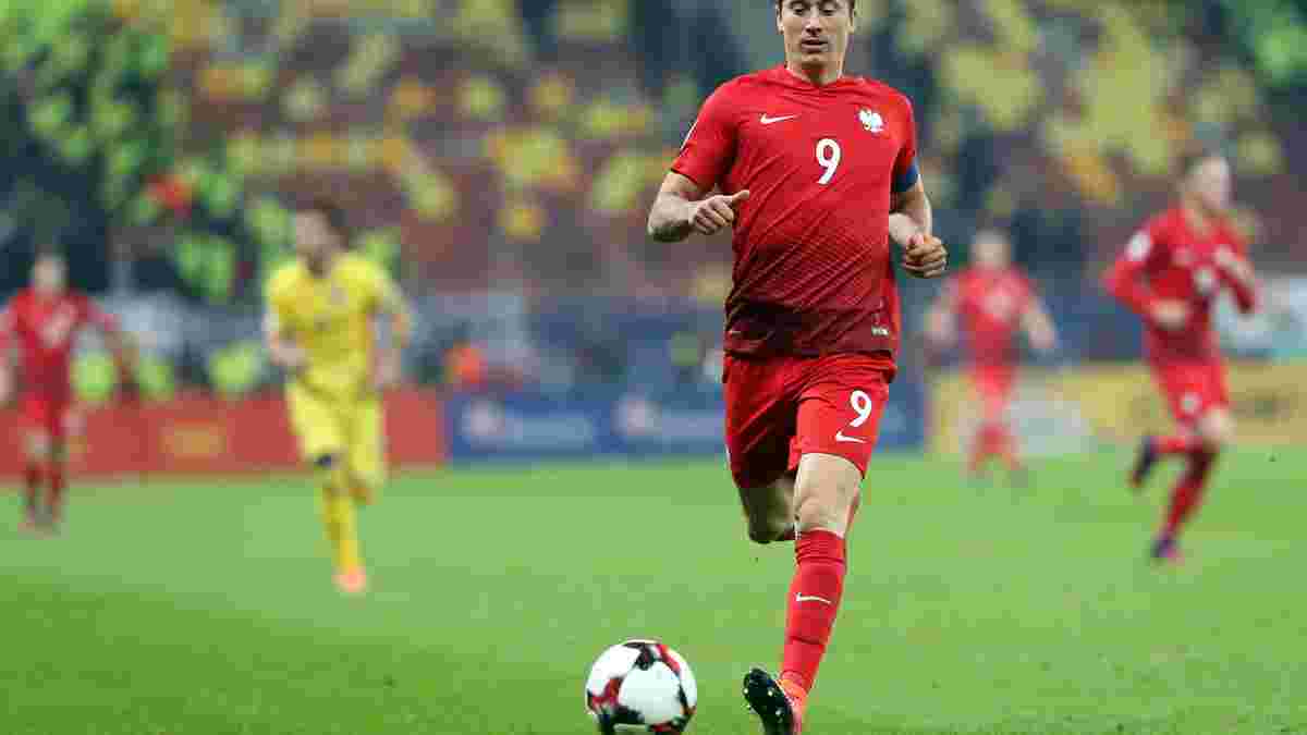 Левандовски в матче против Румынии пострадал от взрыва петарды