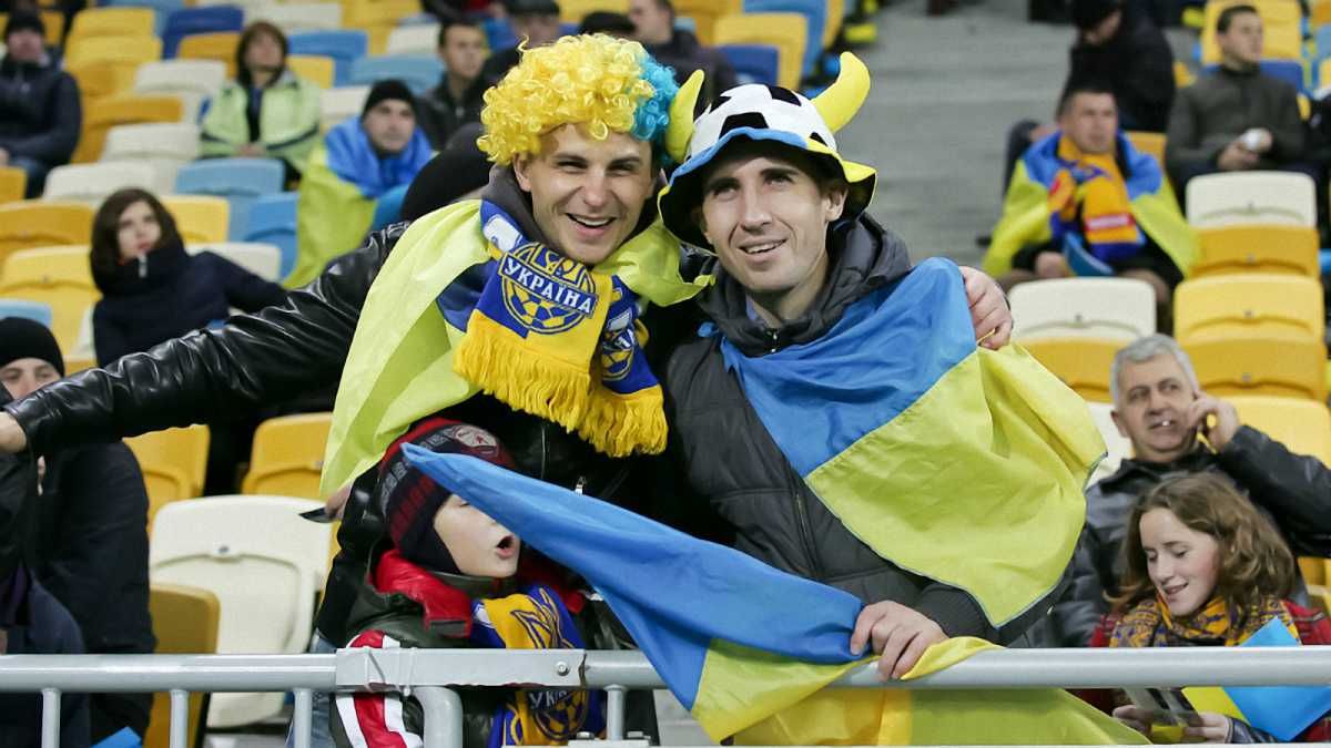 Болельщики сборной Украины / фото В. Врублевский