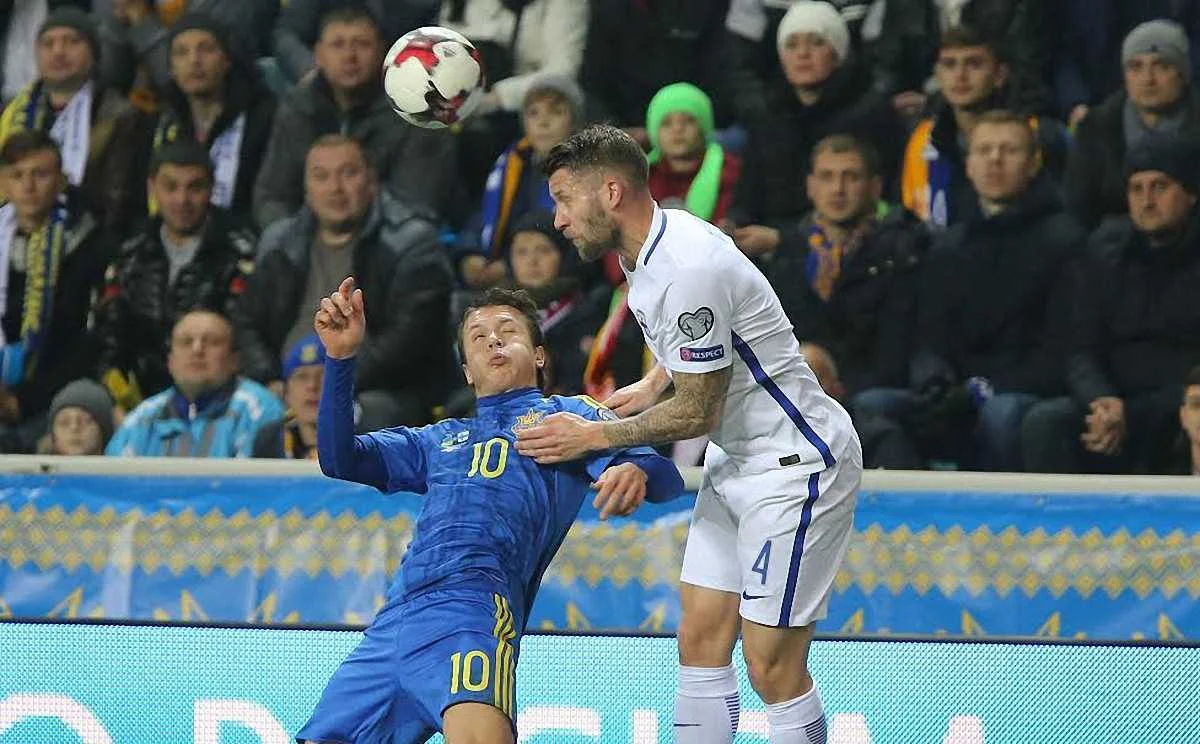 Коноплянка в матче с финнами / фото Е. Кравса