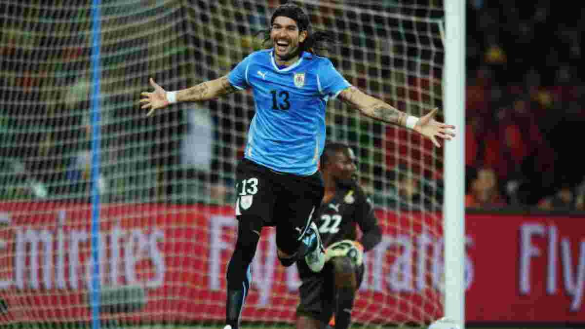 Экс-звезда сборной Уругвая установил мировой рекорд по количеству трансферов