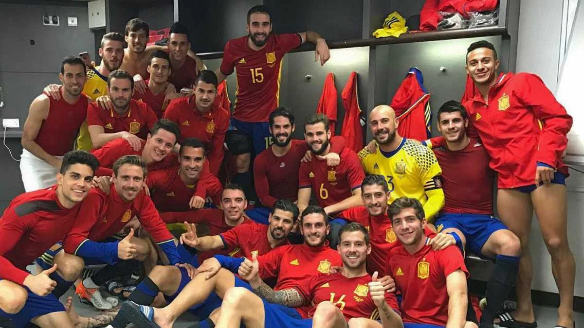 Збірна Іспанії після гри з Англією