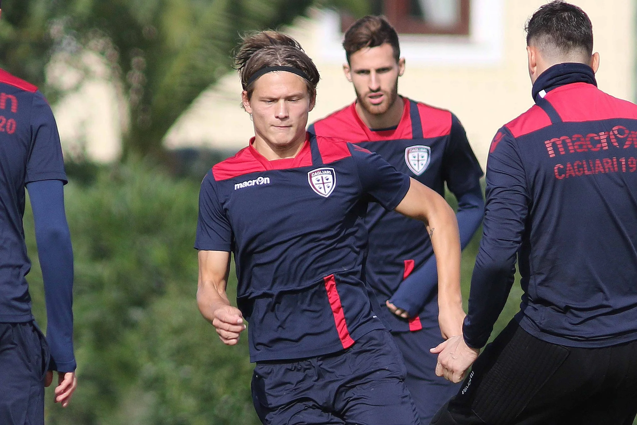 Ілля Брюхов / фото ФК "Кальярі"