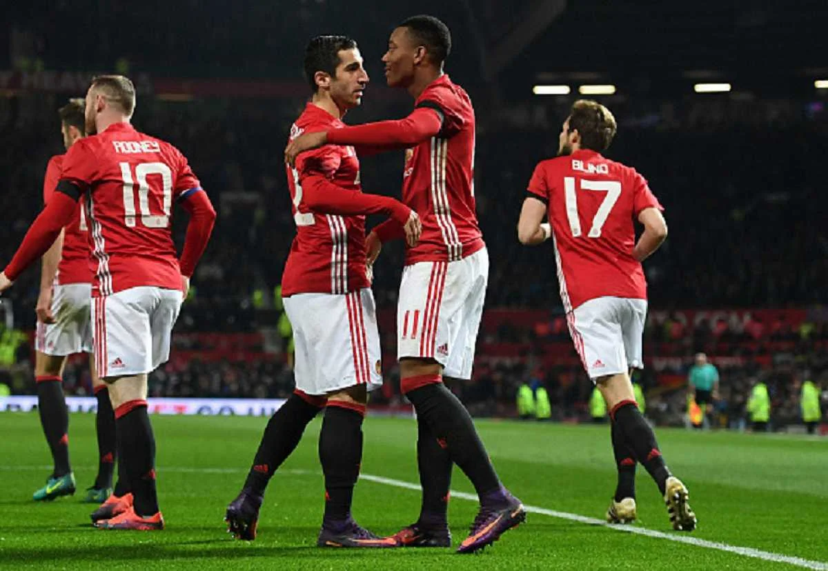 Игроки МЮ празднуют / Getty Images