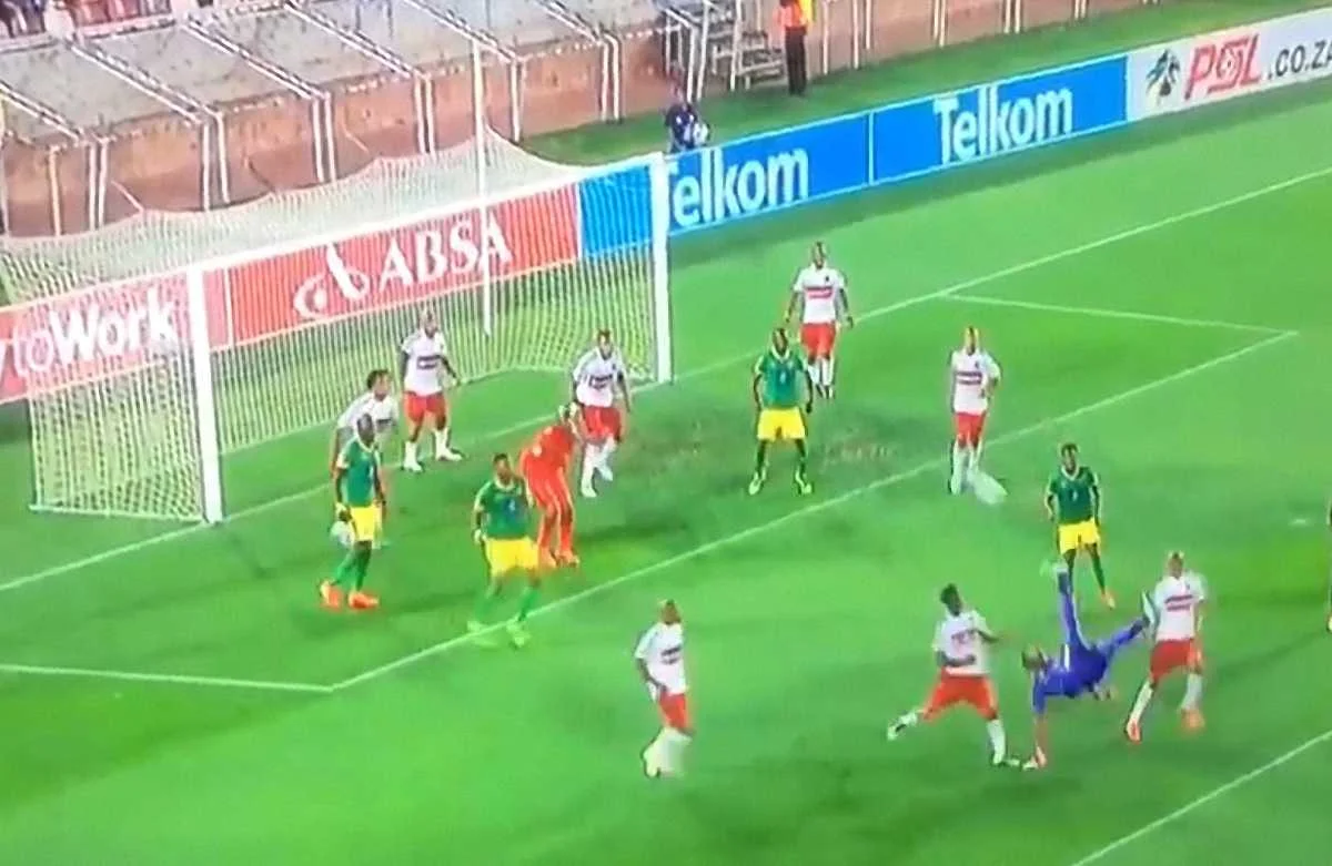 Гол бисиклетой от вратаря "Барокко"