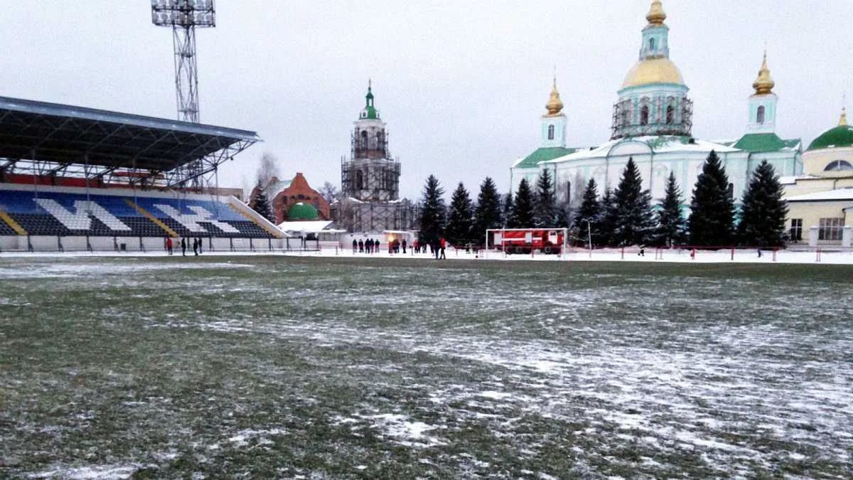 Стадион "Нефтяник" в Ахтырке