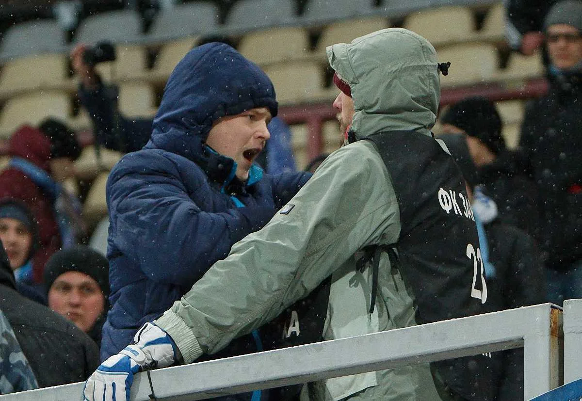 Гаряче на трибунах / Фото Сергія Козіна (прес-служба ФК "Дніпро")