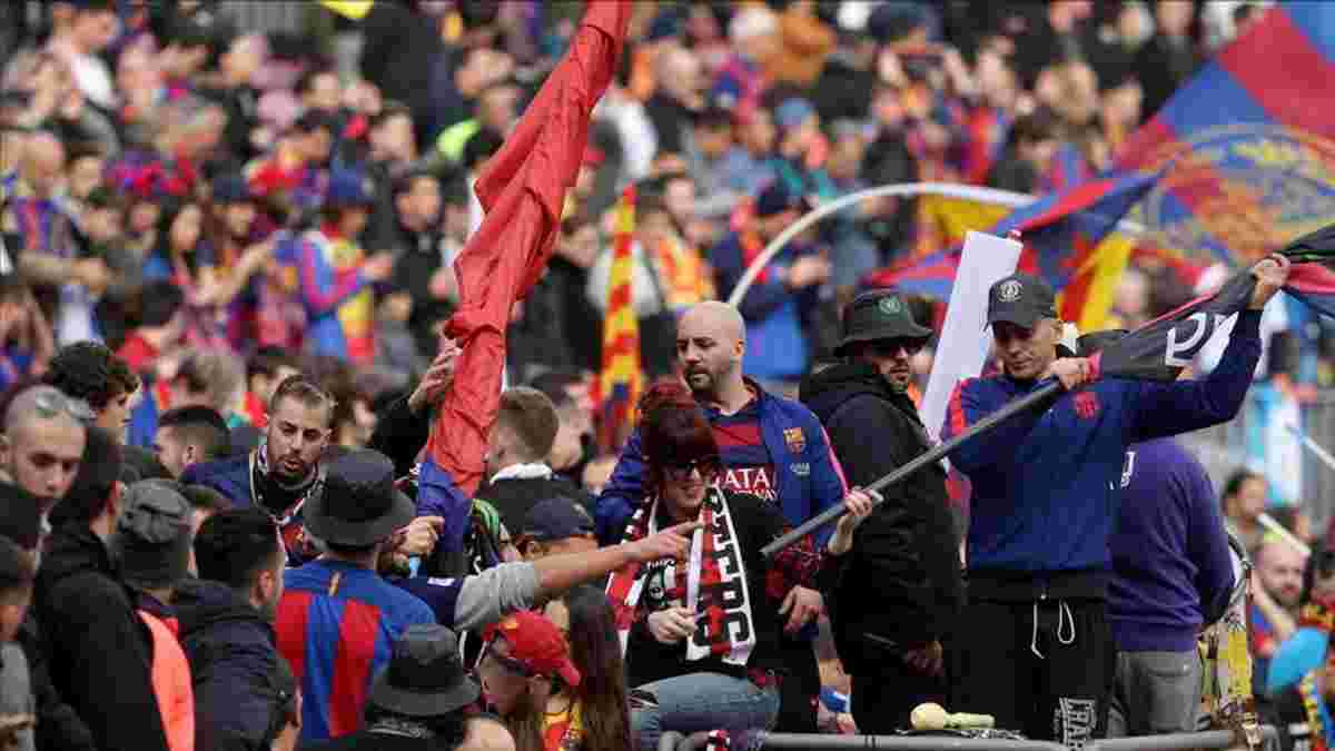 Фанаты "Барселоны" обвинили в испорченном Класико туристов
