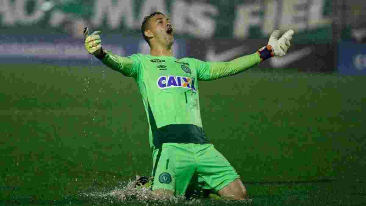 Вратарь "Шапекоэнсе" посмертно назван фанатами "Игроком года" в Бразилии