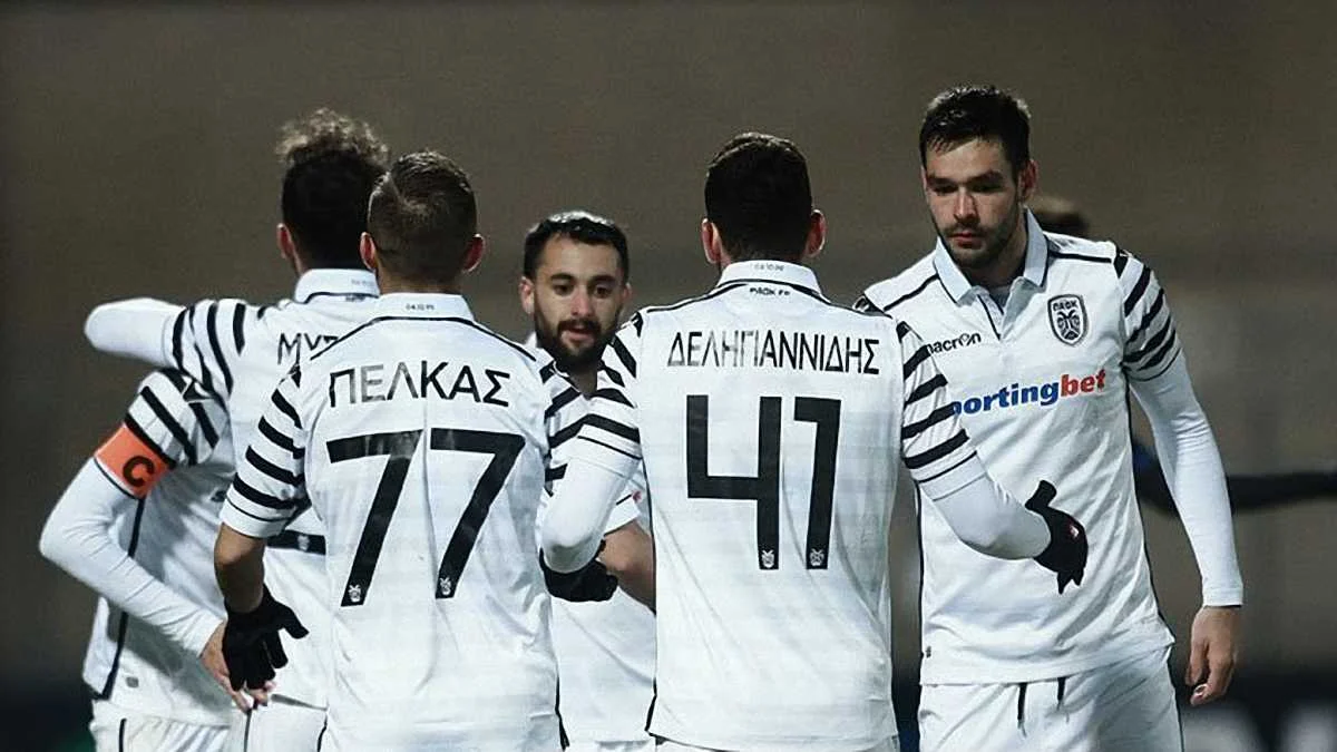 Праворуч Євген Шахов / ПАОК