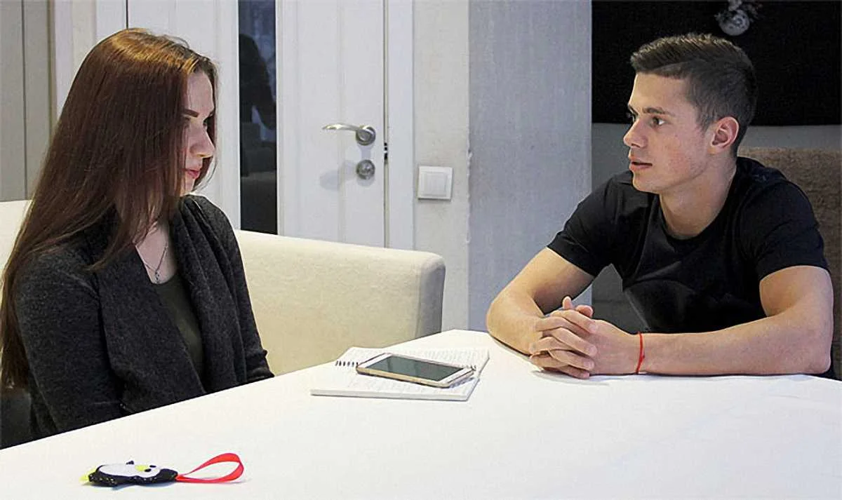 Володимир Костевич на інтерв'ю / фото ФК "Карпати"