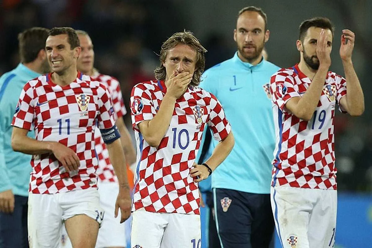 Срна таки гратиме проти Модріча?