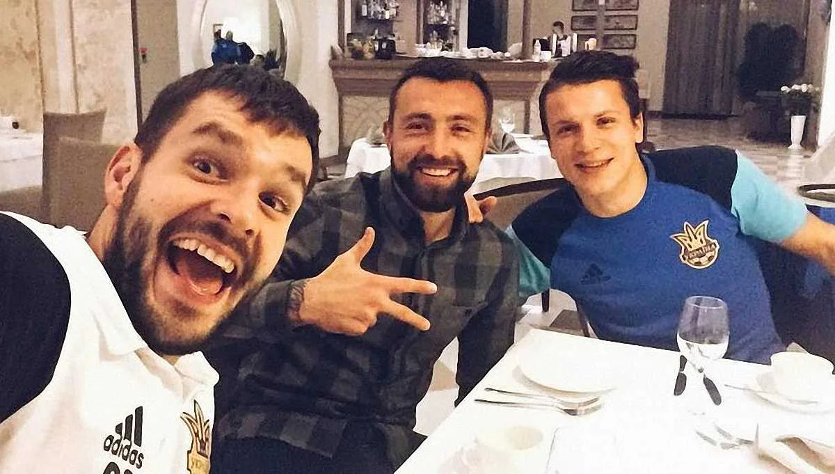 Антонов у компанії Шахова і Коноплянки