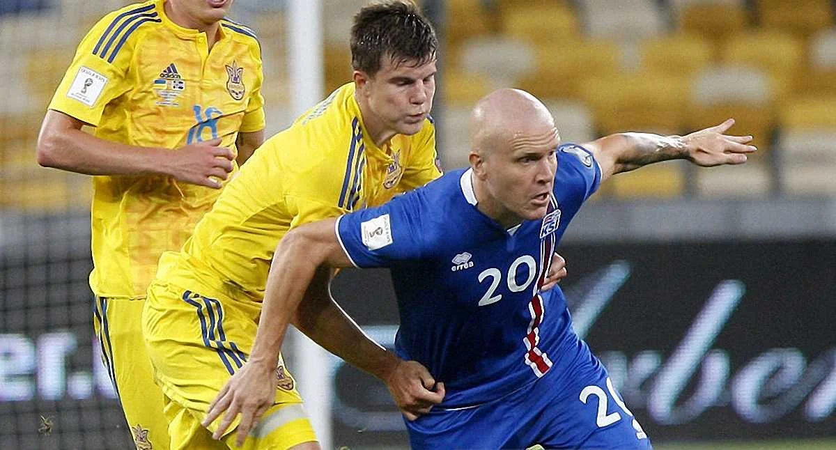 Эдуард Соболь в матче за сборную Украины