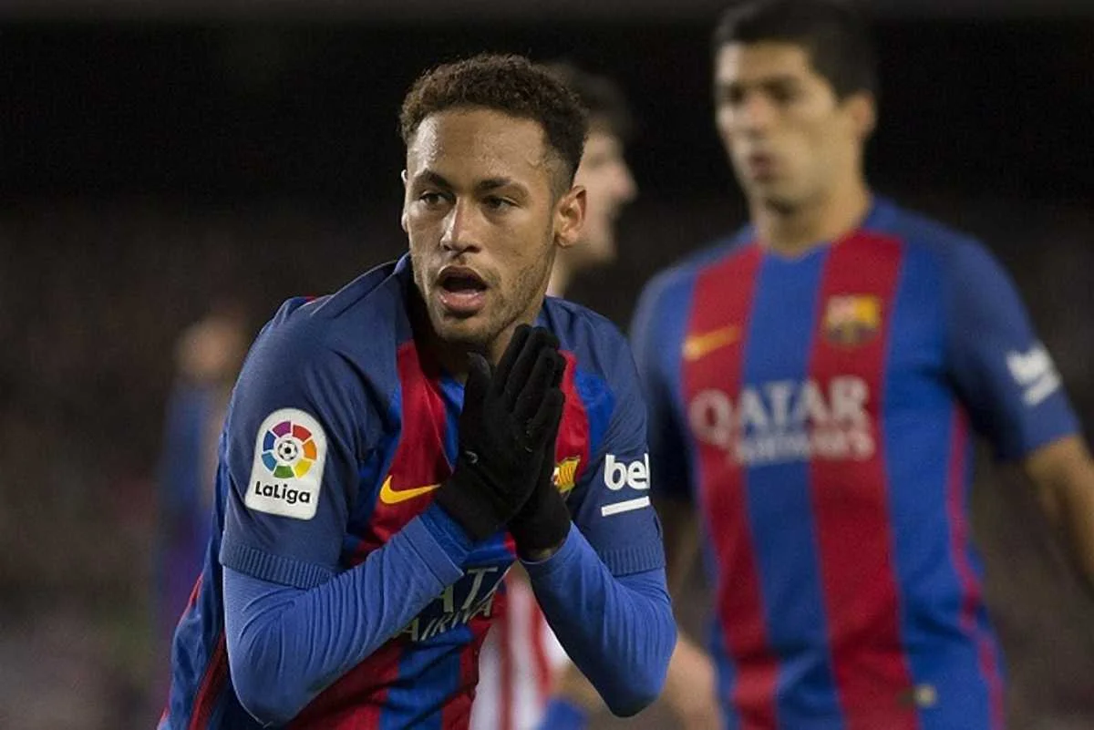 Неймар лідирує