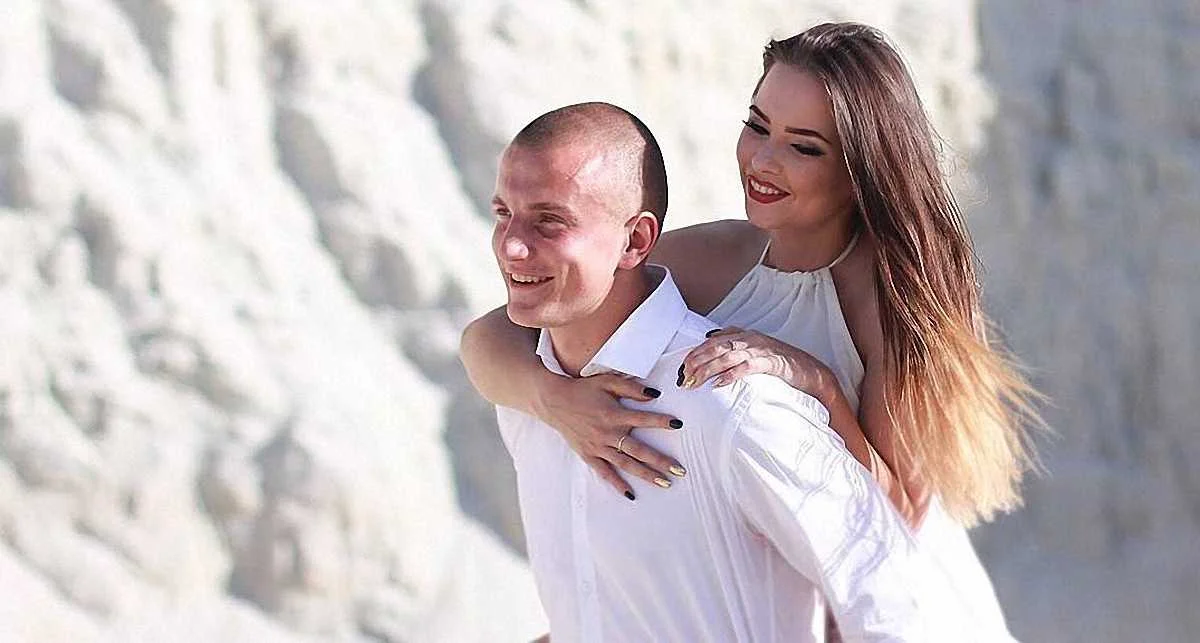 Василь Кравець з дівчиною / фото із соцмереж