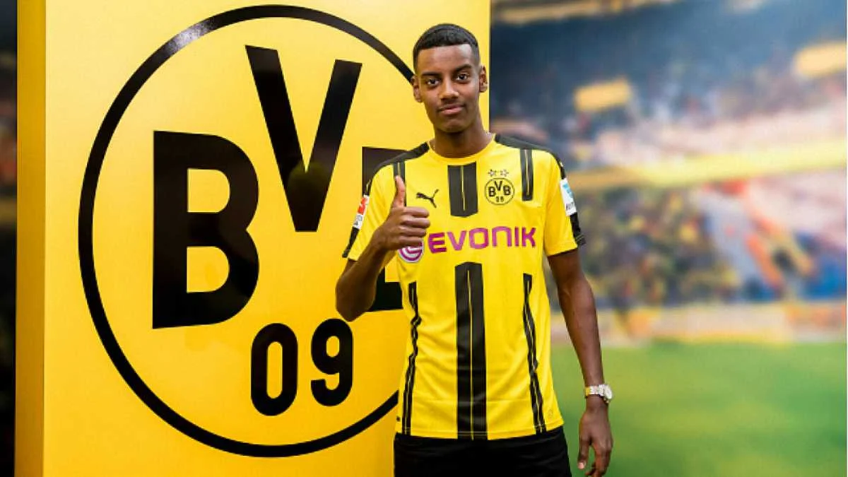 Александр Исак / Getty Images