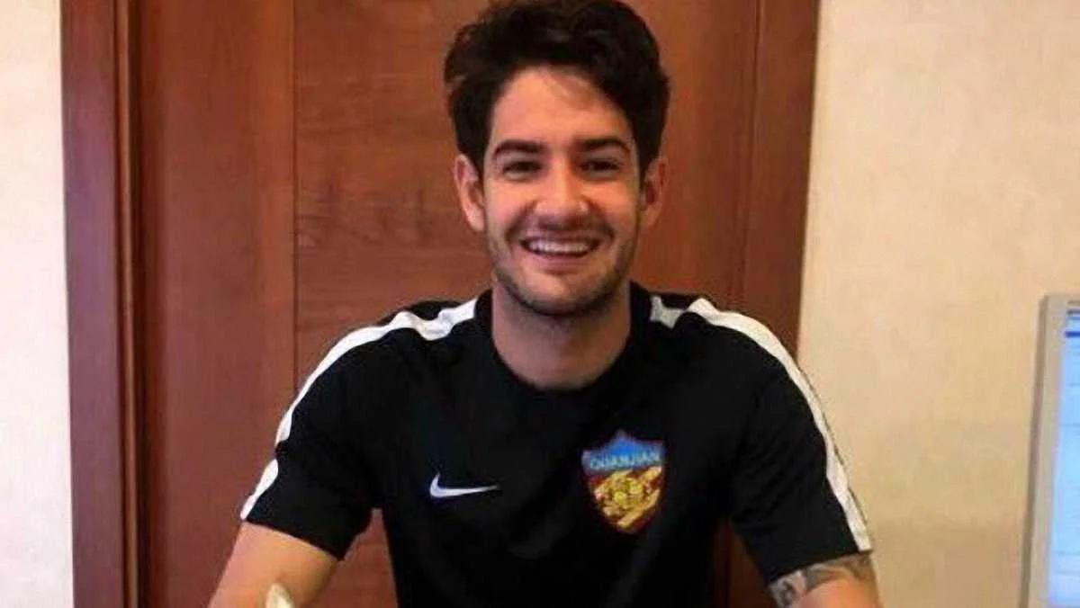 Пато в футболке "Тяньцзинь Цюаньцзянь" / Marca