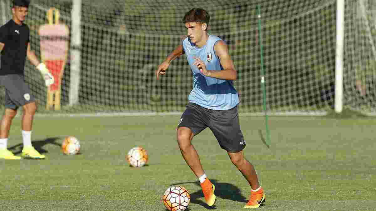 "Барселона" підписала захисника молодіжної збірної Уругваю