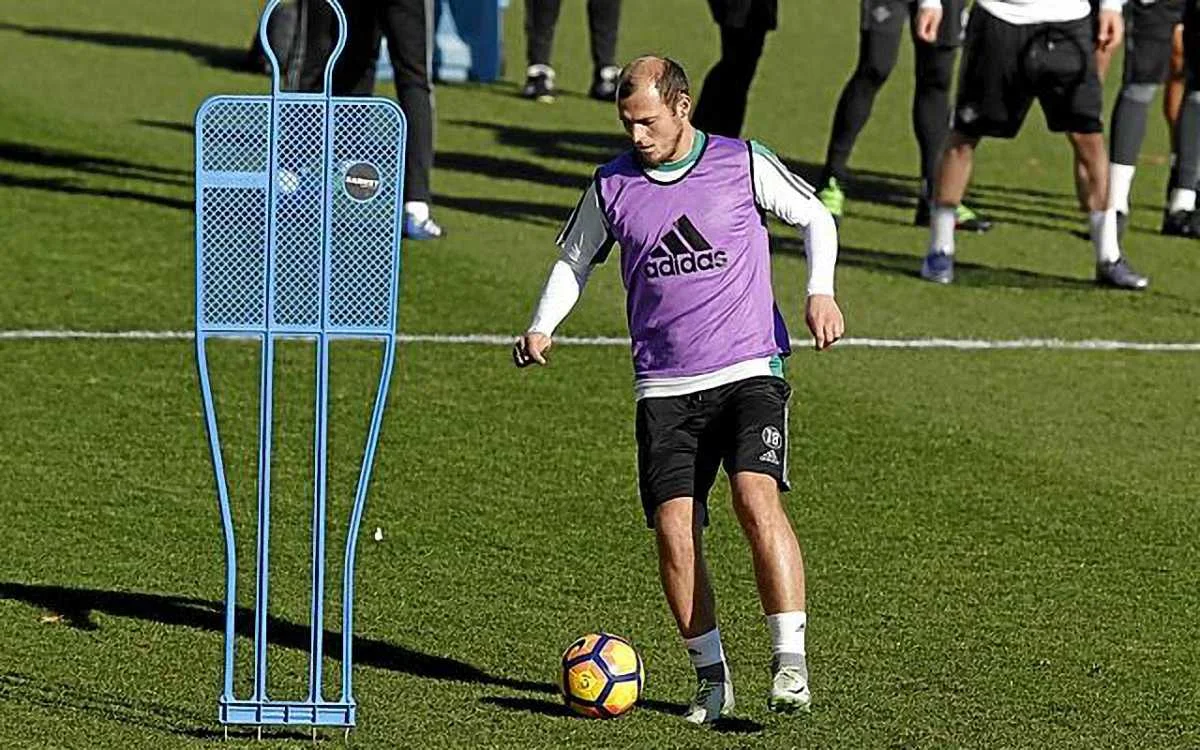 Роман Зозуля / ФК "Бетис"