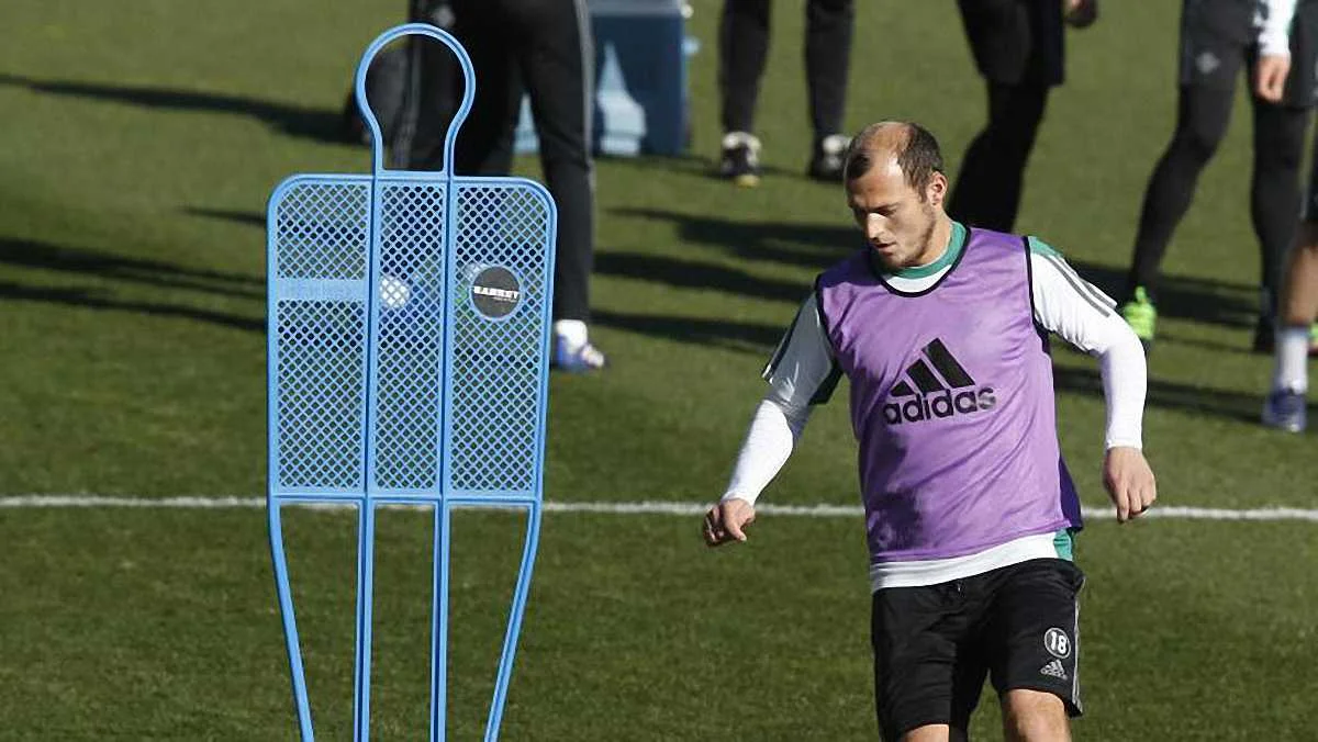 Роман Зозуля / Твіттер ФК "Бетіс"