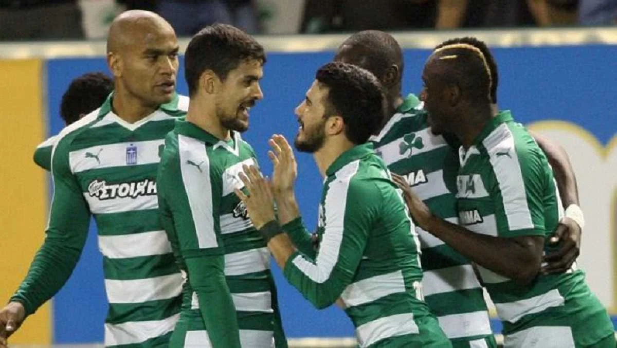 Гравці "Панатінаїкоса" святкують / Twitter